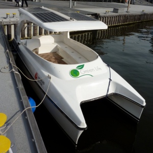 Solarboot, ideal für NiFe-Akkus